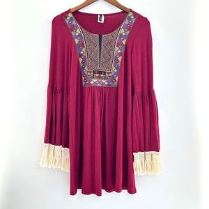 Bellamie Embroidered Dress with Fringe Belle Sleeved Size Medium